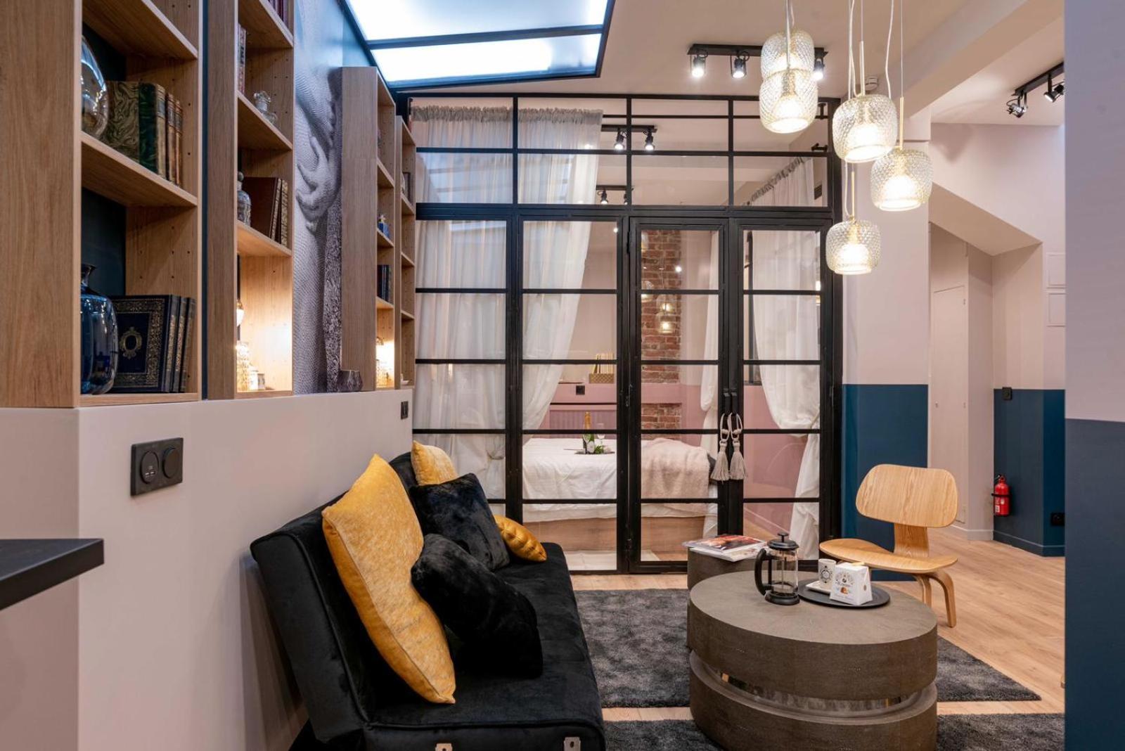 Charming Artist In Le Marais Apartment *